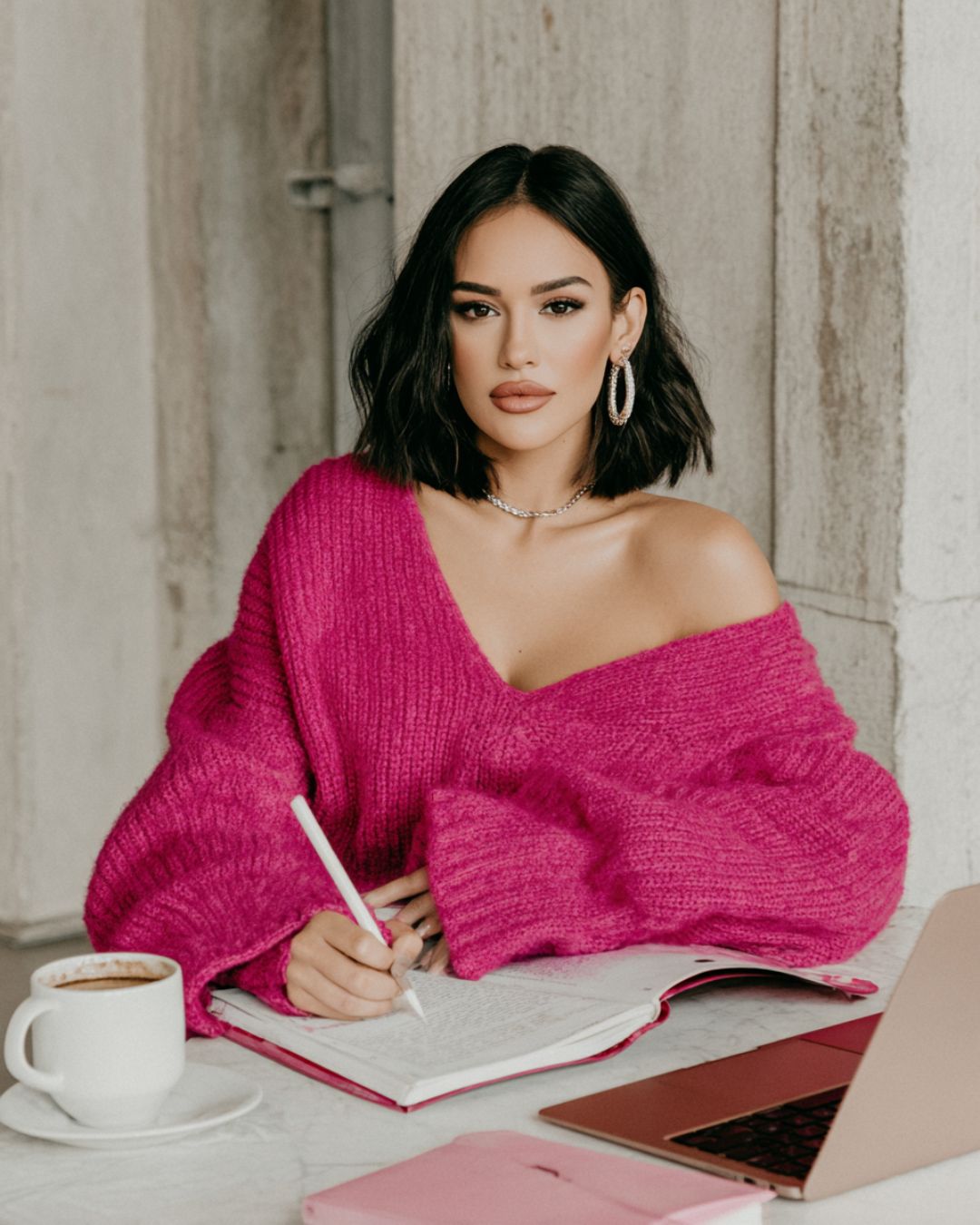 Woman entrepreneur planning her press strategy